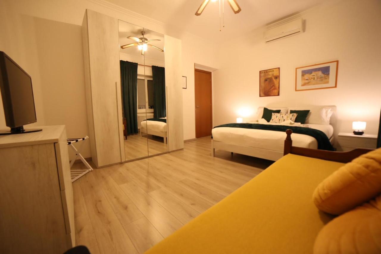 Appia Antica Guest House Rome Bagian luar foto