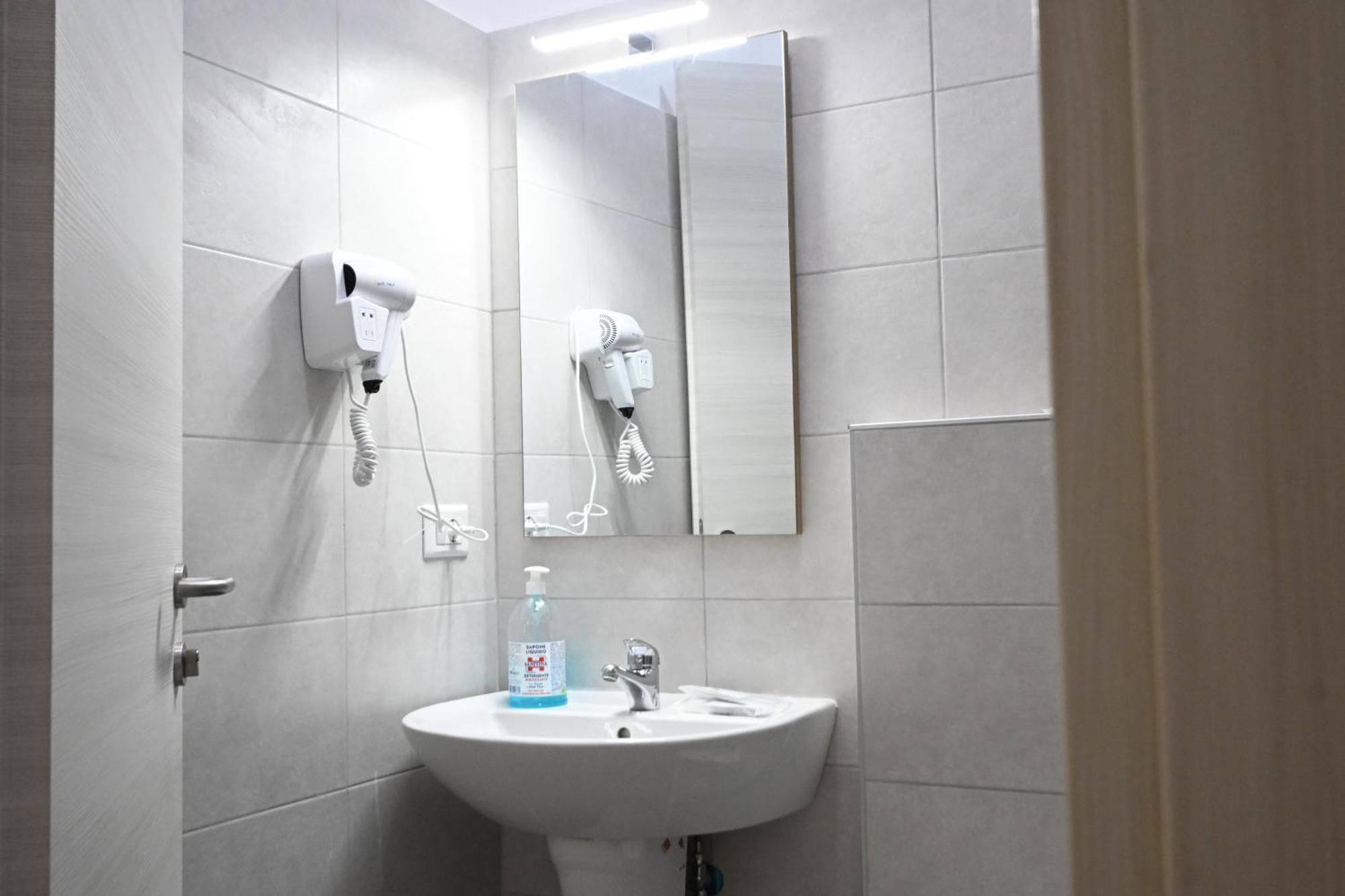 Appia Antica Guest House Rome Bagian luar foto